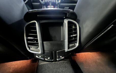 Porsche Cayenne III, 2010 год, 2 200 000 рублей, 27 фотография