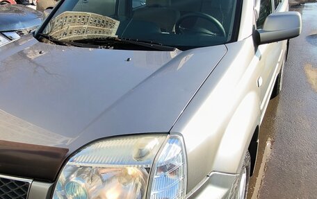 Nissan X-Trail, 2006 год, 570 000 рублей, 2 фотография