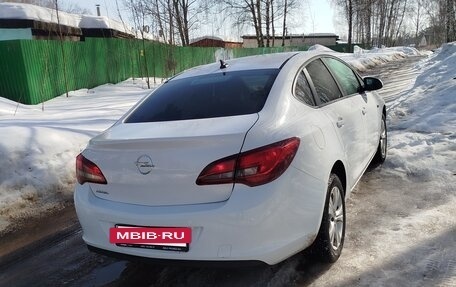 Opel Astra J, 2013 год, 628 000 рублей, 4 фотография