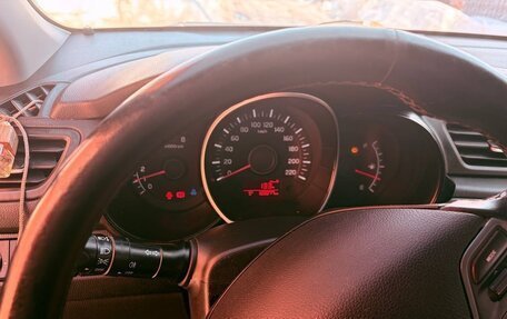 KIA Rio III рестайлинг, 2015 год, 999 000 рублей, 10 фотография