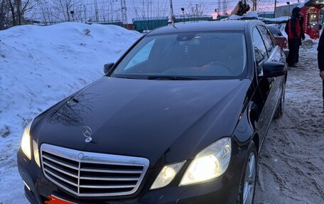 Mercedes-Benz E-Класс, 2009 год, 1 450 000 рублей, 2 фотография