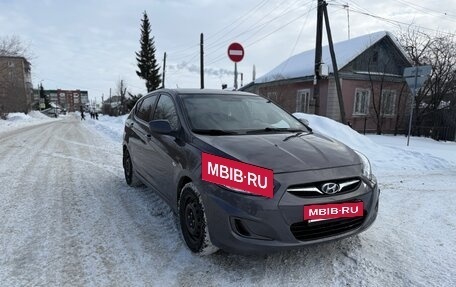 Hyundai Solaris II рестайлинг, 2012 год, 740 000 рублей, 2 фотография
