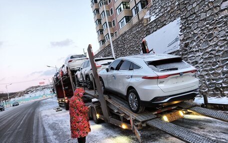 Toyota Harrier, 2022 год, 5 200 000 рублей, 4 фотография