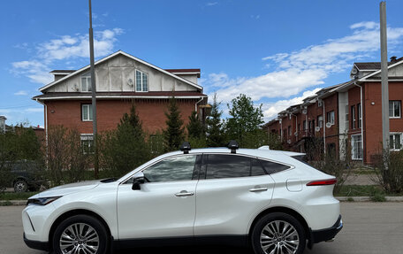 Toyota Harrier, 2022 год, 5 200 000 рублей, 12 фотография