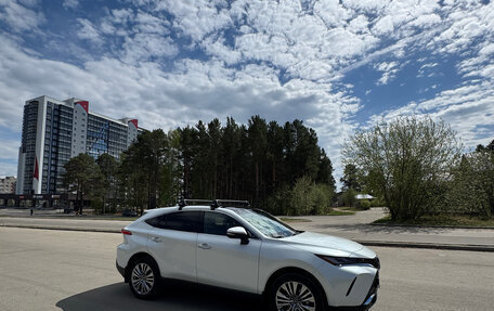 Toyota Harrier, 2022 год, 5 200 000 рублей, 11 фотография