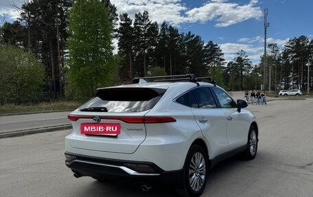 Toyota Harrier, 2022 год, 5 200 000 рублей, 8 фотография