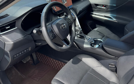 Toyota Harrier, 2022 год, 5 200 000 рублей, 26 фотография