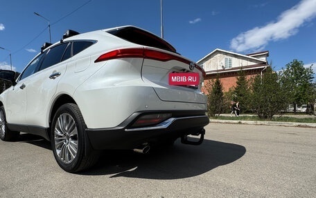 Toyota Harrier, 2022 год, 5 200 000 рублей, 14 фотография