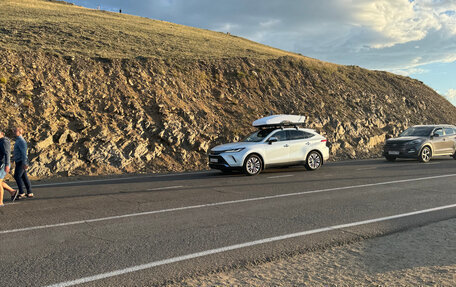 Toyota Harrier, 2022 год, 5 200 000 рублей, 38 фотография