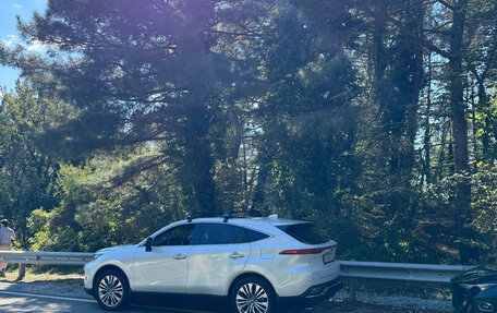 Toyota Harrier, 2022 год, 5 200 000 рублей, 40 фотография