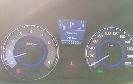 Hyundai Solaris II рестайлинг, 2013 год, 835 000 рублей, 3 фотография