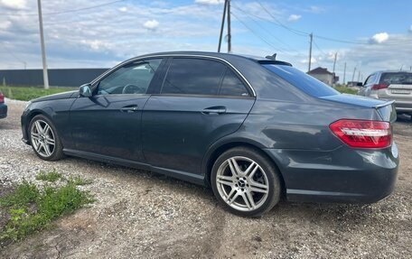 Mercedes-Benz E-Класс, 2009 год, 1 150 000 рублей, 3 фотография