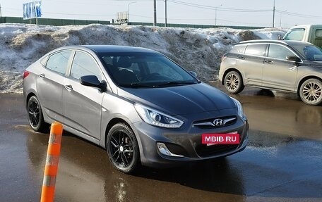 Hyundai Solaris II рестайлинг, 2013 год, 835 000 рублей, 10 фотография