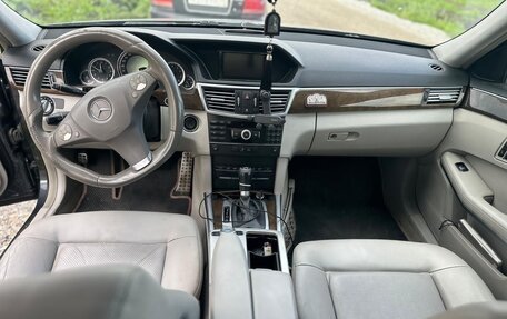 Mercedes-Benz E-Класс, 2009 год, 1 150 000 рублей, 9 фотография