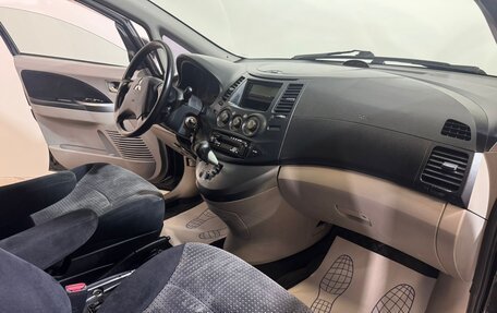 Mitsubishi Grandis, 2007 год, 789 000 рублей, 8 фотография