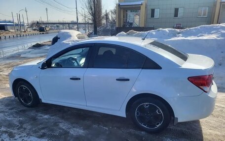 Chevrolet Cruze II, 2011 год, 670 000 рублей, 4 фотография