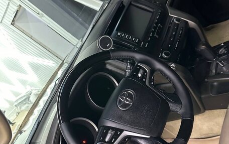 Toyota Land Cruiser 200, 2008 год, 2 650 000 рублей, 21 фотография