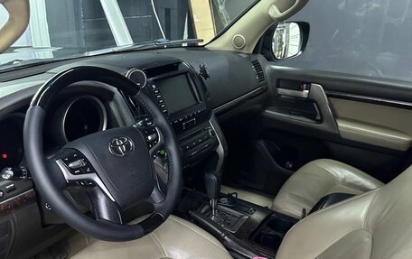 Toyota Land Cruiser 200, 2008 год, 2 650 000 рублей, 23 фотография