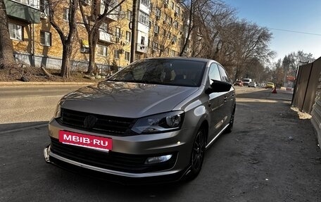 Volkswagen Polo VI (EU Market), 2016 год, 715 000 рублей, 2 фотография