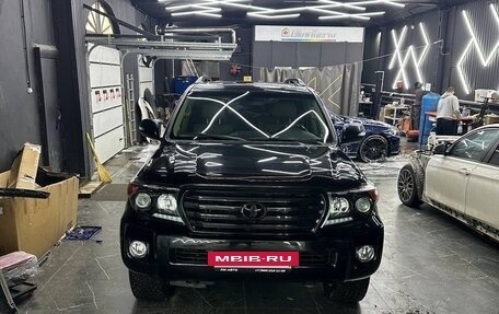 Toyota Land Cruiser 200, 2008 год, 2 650 000 рублей, 27 фотография