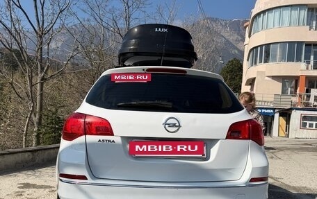 Opel Astra J, 2013 год, 650 000 рублей, 3 фотография