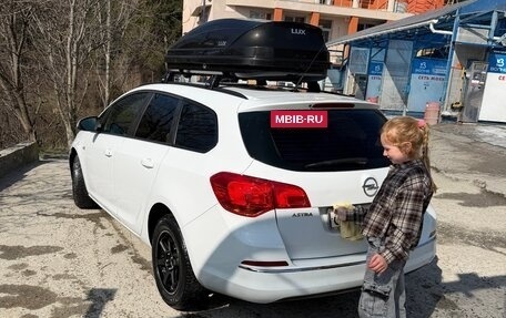 Opel Astra J, 2013 год, 650 000 рублей, 5 фотография