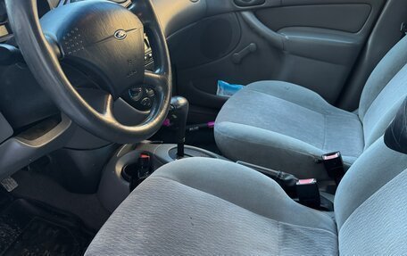 Ford Focus IV, 2000 год, 150 000 рублей, 9 фотография