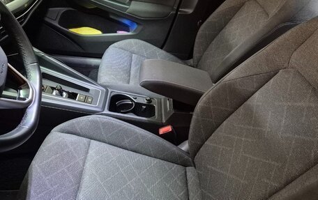 Volkswagen Golf VIII, 2020 год, 2 390 000 рублей, 19 фотография