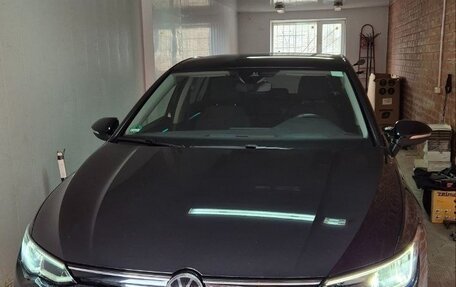 Volkswagen Golf VIII, 2020 год, 2 390 000 рублей, 21 фотография