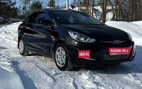 Hyundai Solaris II рестайлинг, 2012 год, 720 000 рублей, 3 фотография