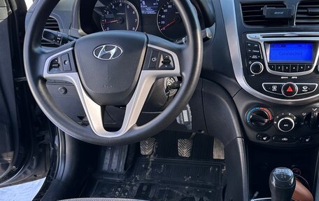 Hyundai Solaris II рестайлинг, 2012 год, 720 000 рублей, 13 фотография