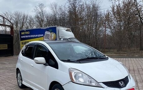 Honda Fit III, 2009 год, 590 000 рублей, 2 фотография