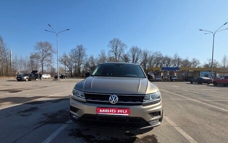 Volkswagen Tiguan II, 2020 год, 2 200 000 рублей, 1 фотография