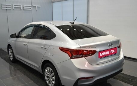 Hyundai Solaris II рестайлинг, 2017 год, 1 200 000 рублей, 4 фотография