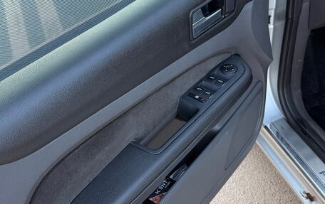 Ford Focus II рестайлинг, 2006 год, 350 000 рублей, 11 фотография