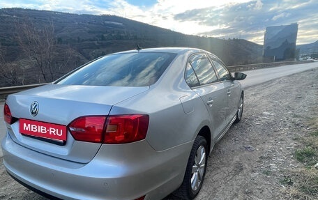 Volkswagen Jetta VI, 2013 год, 920 000 рублей, 4 фотография