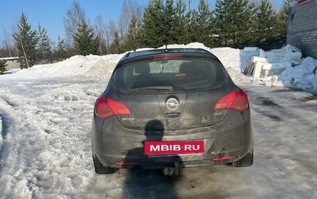 Opel Astra J, 2010 год, 505 000 рублей, 2 фотография