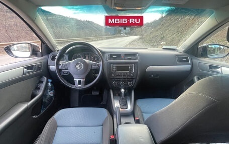 Volkswagen Jetta VI, 2013 год, 920 000 рублей, 10 фотография