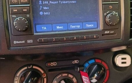 Nissan Micra III, 2009 год, 555 555 рублей, 5 фотография