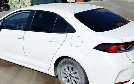 Toyota Corolla, 2021 год, 2 200 000 рублей, 3 фотография