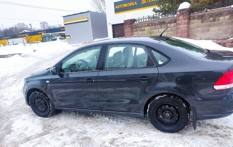 Volkswagen Polo VI (EU Market), 2011 год, 700 000 рублей, 4 фотография