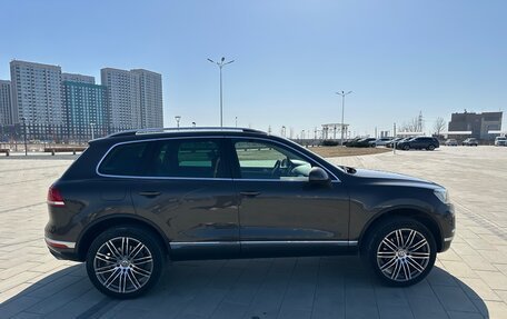 Volkswagen Touareg III, 2015 год, 3 100 000 рублей, 4 фотография