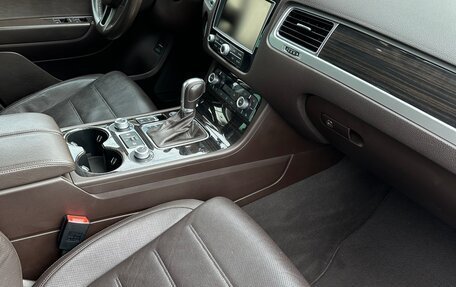 Volkswagen Touareg III, 2015 год, 3 100 000 рублей, 11 фотография