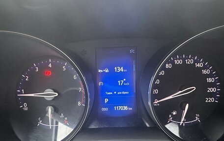 Toyota C-HR I рестайлинг, 2018 год, 2 200 000 рублей, 13 фотография