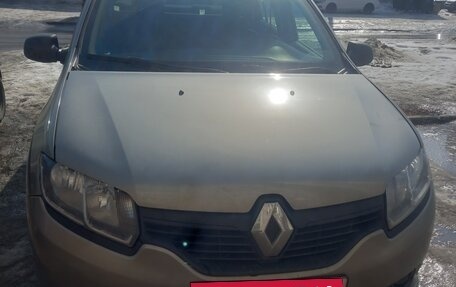 Renault Logan II, 2015 год, 495 000 рублей, 2 фотография