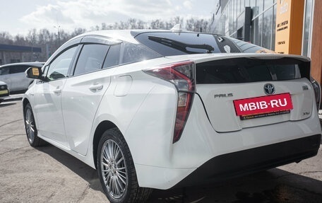 Toyota Prius IV XW50, 2018 год, 1 699 000 рублей, 5 фотография