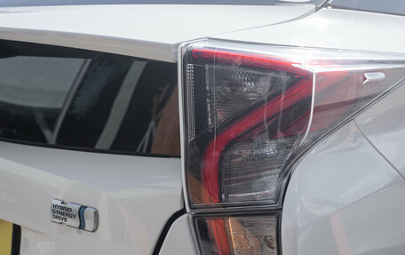 Toyota Prius IV XW50, 2018 год, 1 699 000 рублей, 8 фотография