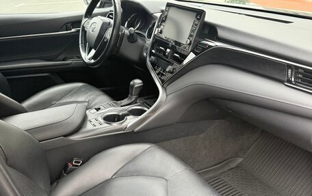 Toyota Camry, 2021 год, 3 600 000 рублей, 3 фотография