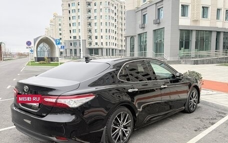Toyota Camry, 2021 год, 3 600 000 рублей, 8 фотография