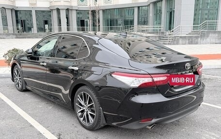 Toyota Camry, 2021 год, 3 600 000 рублей, 7 фотография
